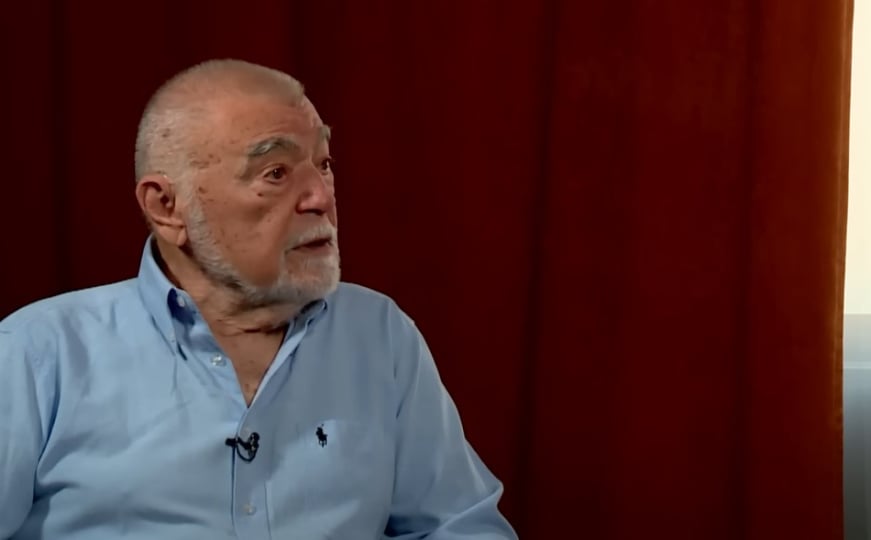 Stjepan Mesić poručio Dodiku i Čoviću: ‘Zagrljeni, tijelo uz tijelo, tako trebaju otići iz politike’
