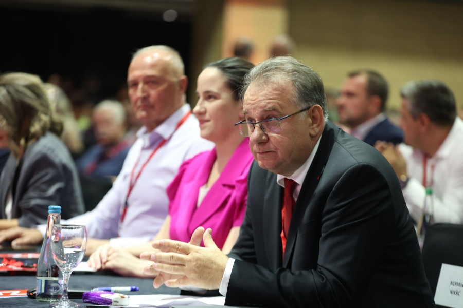 DELEGATI SDP-a ODLUČILI: Nermin Nikšić ostaje predsjednik stranke do marta 2027. godine