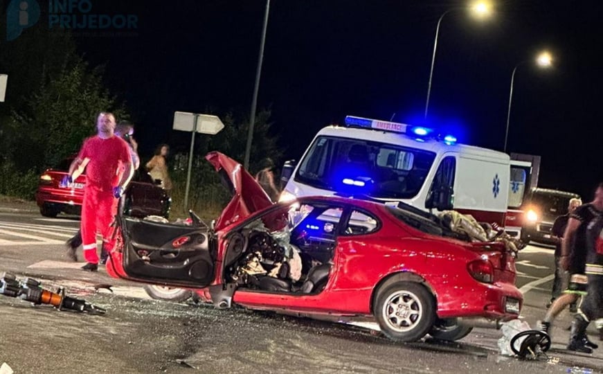 Novi detalji teške saobraćajne nesreća u Kozarcu: Jedna osoba uhapšena