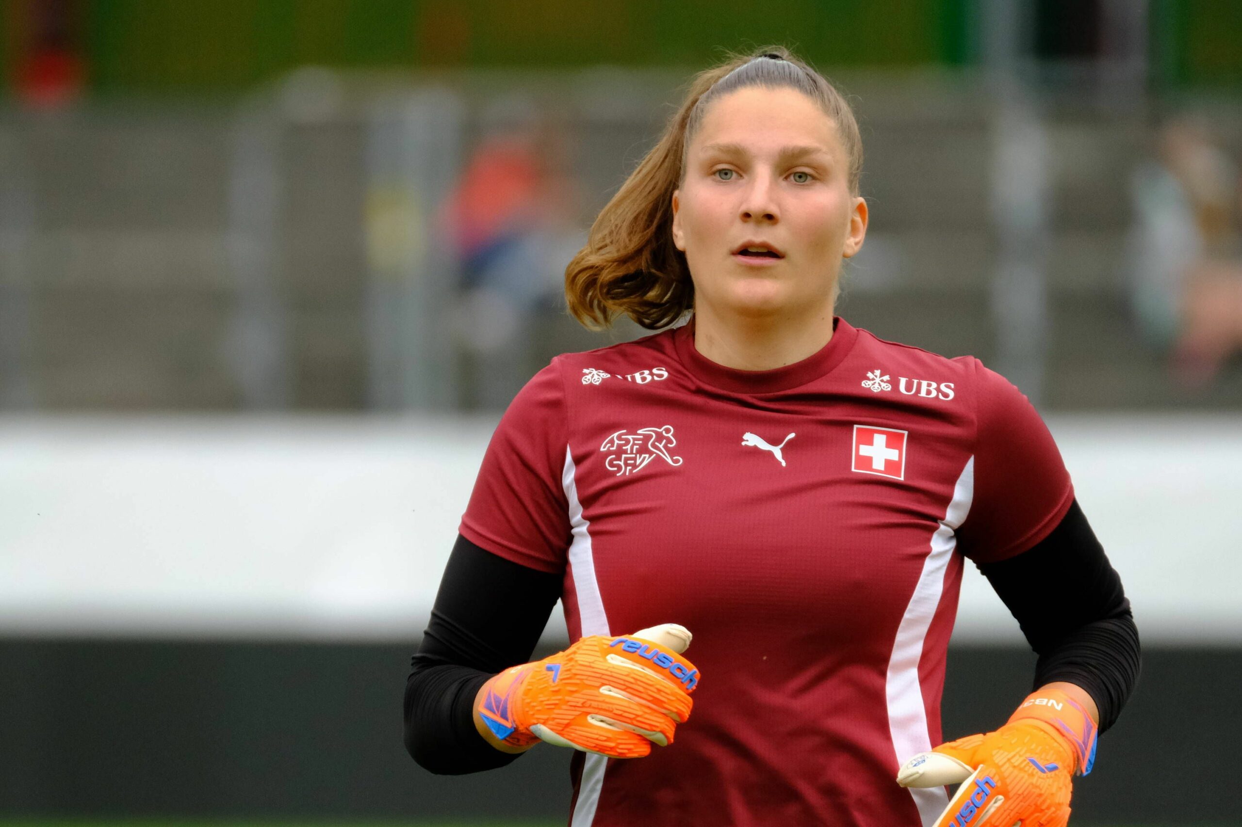 Brzo, statuu za Nadine Böhi!