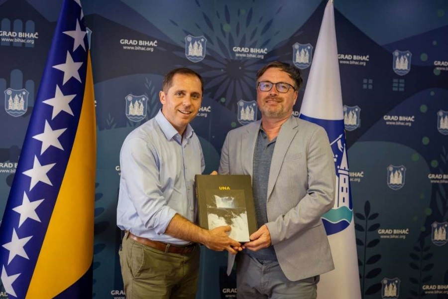 SOLIDARNOST PREMA SREBRENIČKIM ŽRTVAMA: Ambasador Slovenije Damijan Sedar učestvuje u biciklističkom maratonu ‘Bihać – Srebrenica’