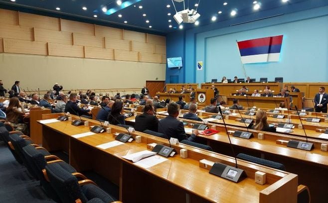 Danas NSRS razmatra: Da li će banke morati deblokirati račune osoba s crne liste?