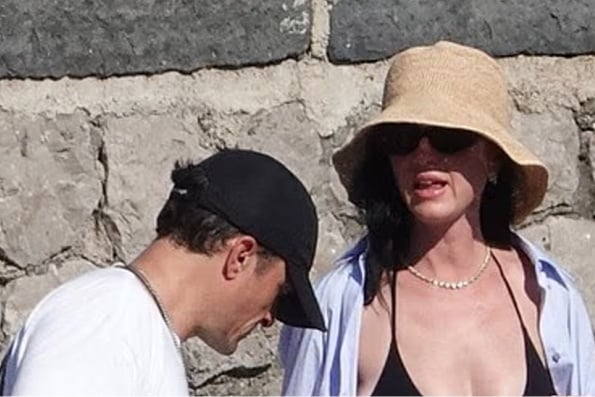 Bizaran potez Katy Perry i Orlanda Blooma nakon raskida: Odmaraju s Lauren Sanchez i Jeffom Bezosom