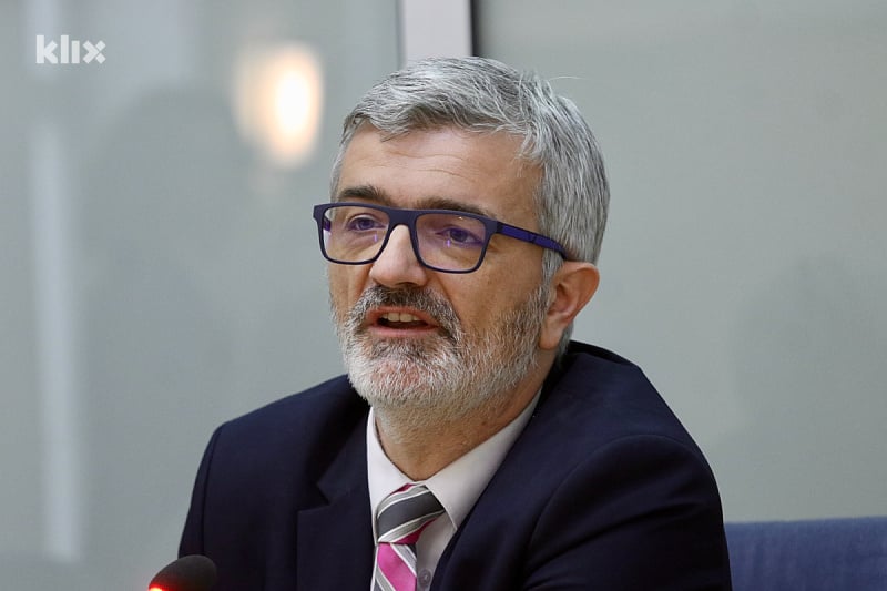 Mandić ukinuo parking, Hajrudin Mulić ga nezakonito vratio: “E neće vam proći”