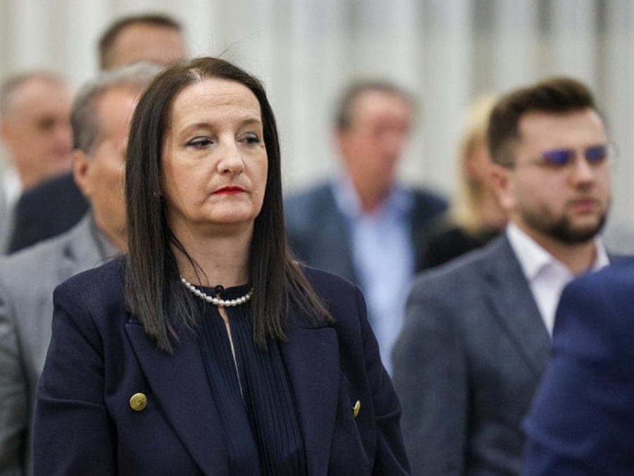 ‘KO ĆE VRAĆATI NIKŠIĆEVE DUGOVE’: Jasmina Biščević-Tokić govorila o zaduženju FBiH na Londonskoj berzi, pa upitala – ‘Kako je kamata od 5,5 posto povoljna?’