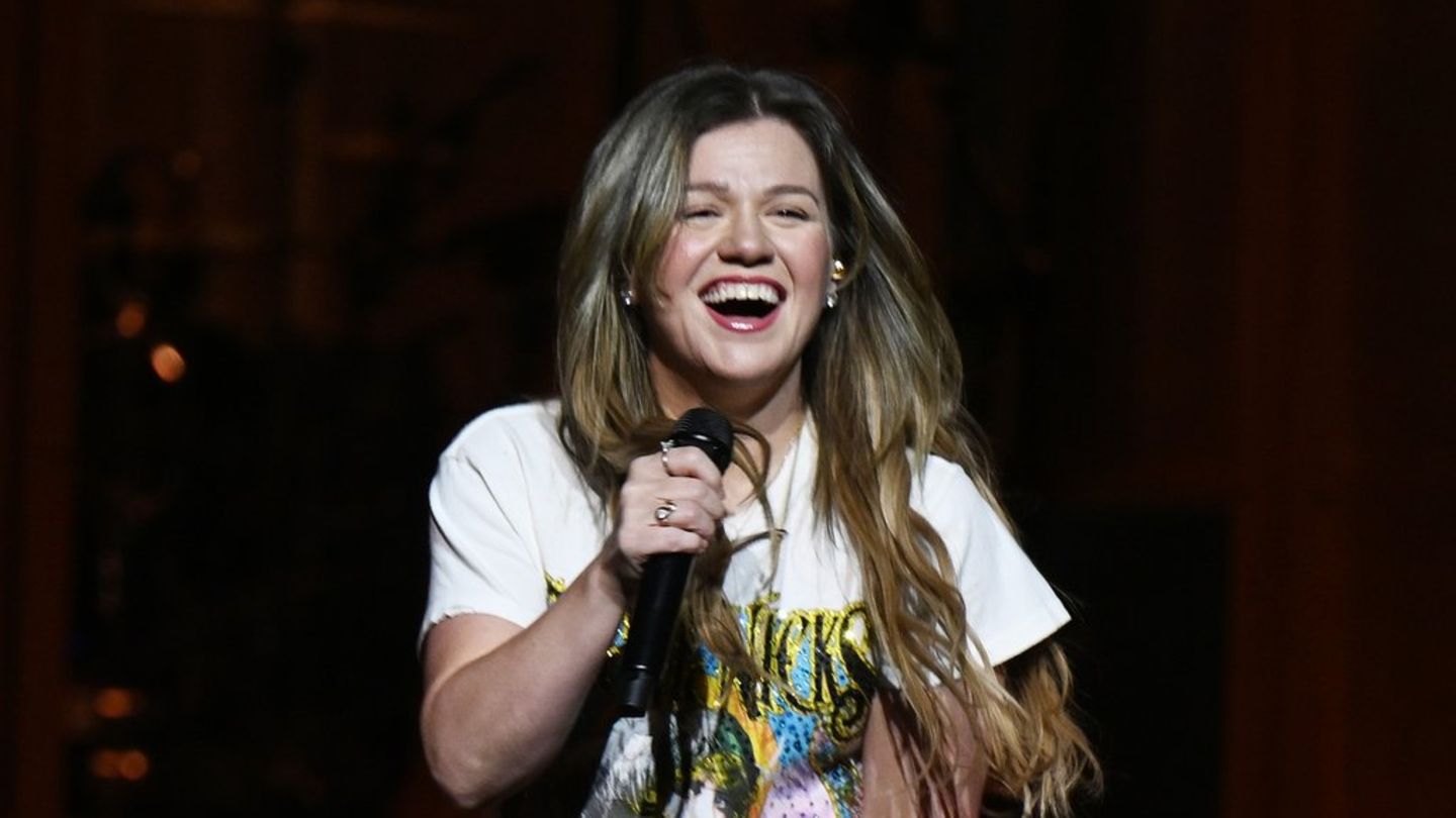 Kelly Clarksons Las Vegas Residencing započela je: Singer Komentari na koncertnu najavu