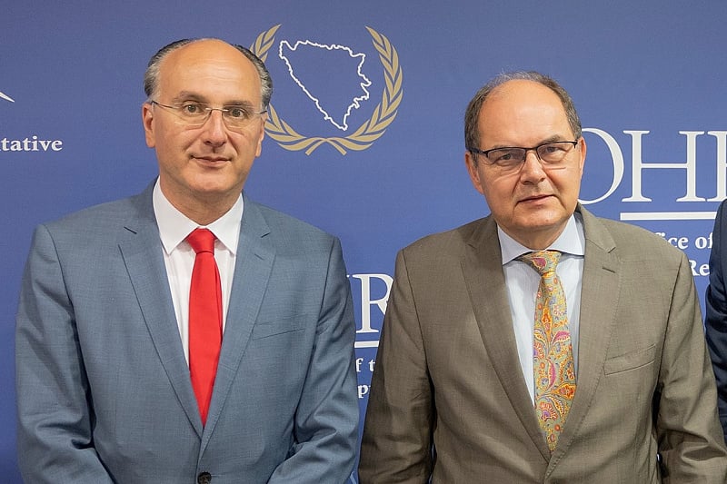 Arnaut demantuje navode da je Schmidt u Bundestagu zaustavio rezoluciju o genocidu u Srebrenici