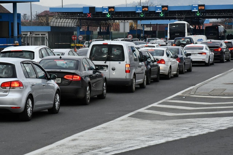 GUŽVE NA GRANIČNIM PRIJELAZIMA: Evo gdje se najduže čeka