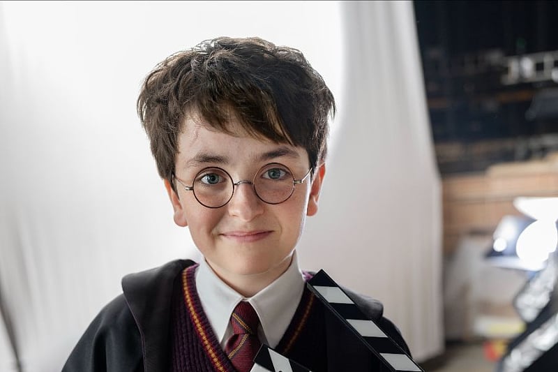 Objavljena prva fotografija sa snimanja serije “Harry Potter”: Šta kažete na odabir glumaca?