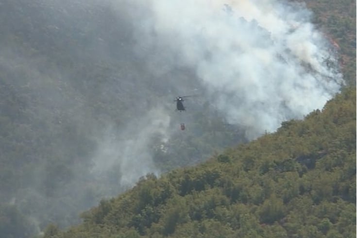 Požari na području Trebinja i dalje aktivni, nepristupačan teren otežava posao vatrogascima