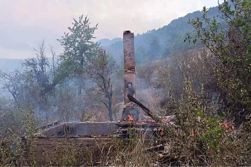 Muškarac iz Teslića stradao dok je gasio požar koji se rasplamsao nakon paljenja niskog rastinja