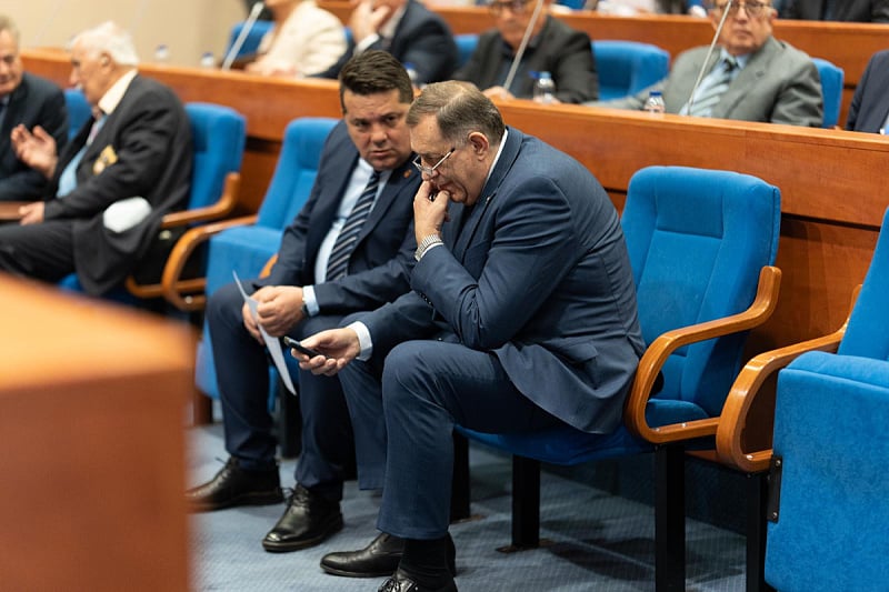 Rok za izricanje presude Dodiku je prošao: Kada će Sud saopštiti svoju odluku