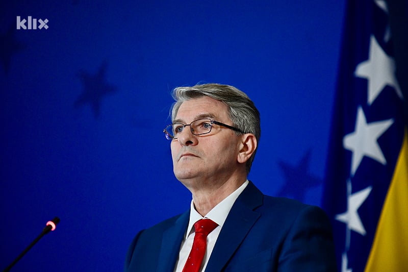 Stranka Šemsudina Mehmedovića podnosi krivičnu prijavu protiv Darka Ćuluma i Borjane Krišto
