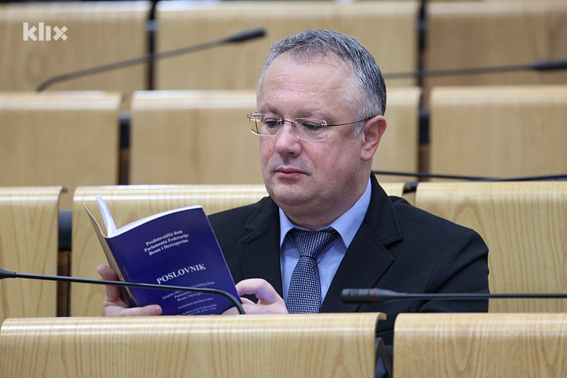 Parlamentarac Sanel Kajan zatražio zabranu korida i drugih borbi životinja u FBiH