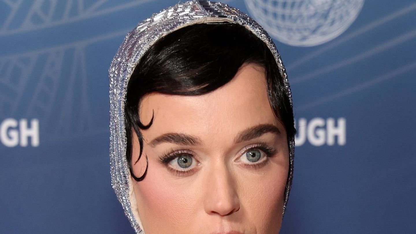 Katy Perry: Ventilator se urušava na pozornici