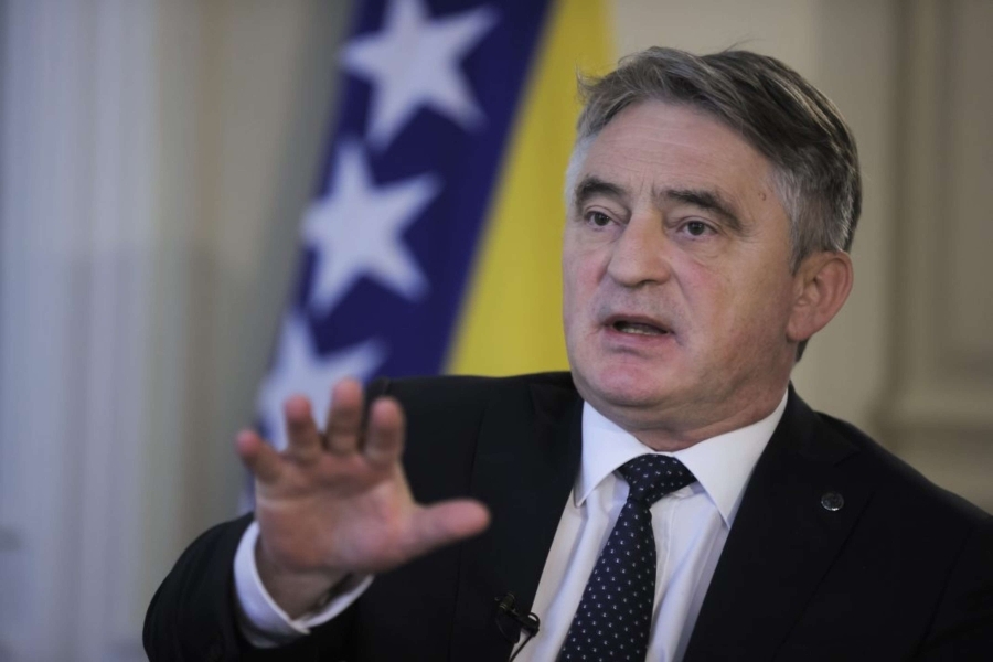 DF PROZVAO SCHMIDTA: ‘Pojasnite da li Dodik može ostati na čelu SNSD-a!?’