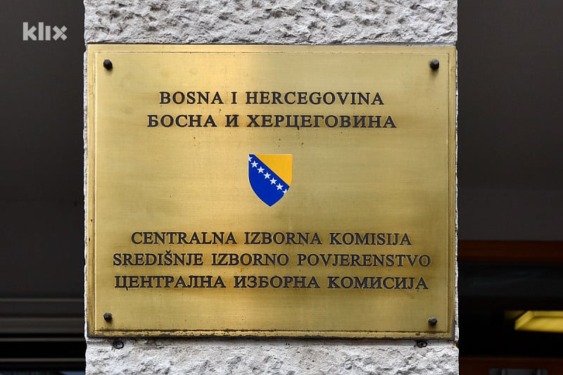 Dodiku je oduzet mandat, ali do daljnjeg ostaje predsjednik: Šta slijedi?