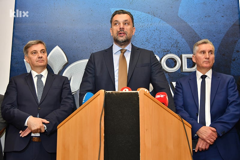 NiP pružio podršku Ćamilu Durakoviću: Dodik se u očaju sveti, to je izraz nemoći i očaja