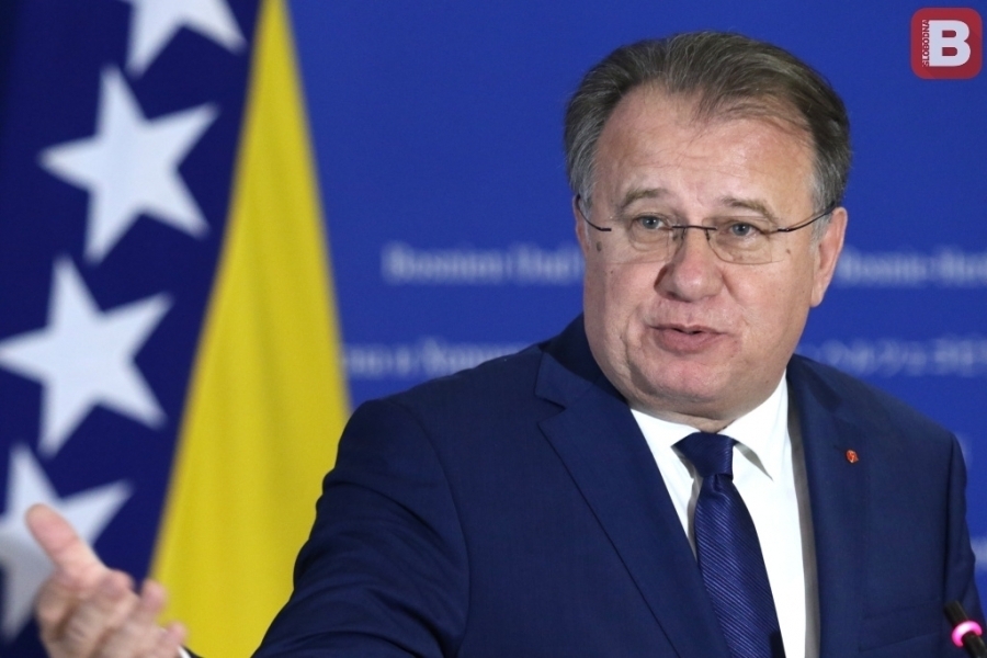 NIKŠIĆ O DODIKOVIM POTEZIMA: Svoj bijes i nemoć iskaljuje na Ćamilu Durakoviću, ali mi ćemo se pobrinuti da…