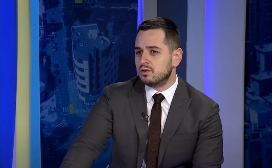 Profesor Davidović o ambasadorima iz RS: “Plaćeni su iz budžeta BiH, trebaju podnijeti ostavku”