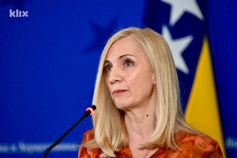 “Pokušaj popravljanja ličnog imidža”: Roditelji djece s poteškoćama ljuti na Jurišić zbog susreta s Hasanovićem