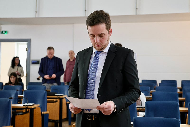 Vlada KS predložila pregovaranje s dobavljačima o odloženom plaćanju usluga kako bi se rasteretio budžet