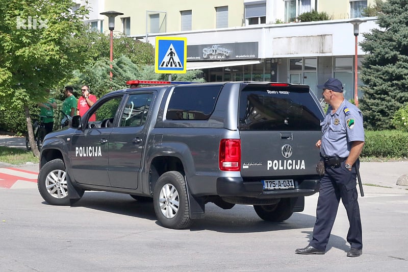 Masovna tučnjava kod Kalesije: Tri osobe povrijeđene, dvojica u bjekstvu