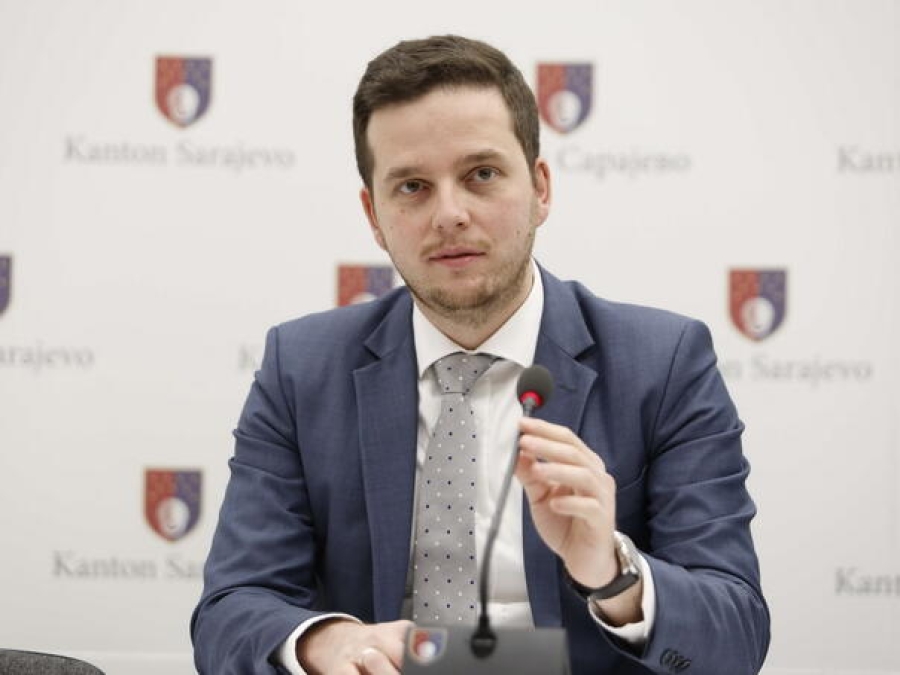 STAVIO NA RASPOLAGANJE VATROGASNE JEDINICE: Uk ponudio pomoć Crnoj Gori u gašenju požara