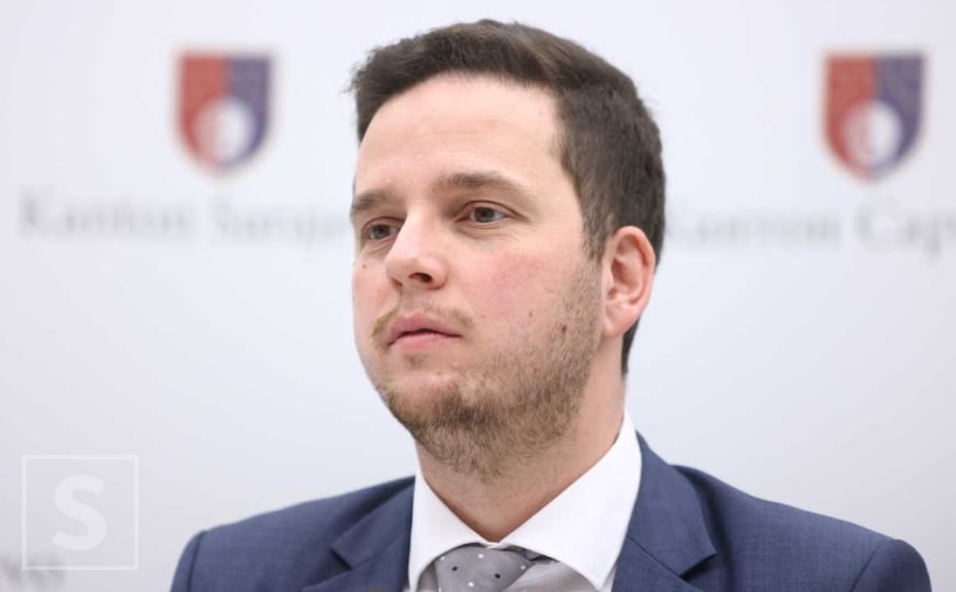 Kanton Sarajevo prvi iz BiH ponudio pomoć Crnoj Gori u gašenju požara: ‘Vatrogasne ekipe spremne’