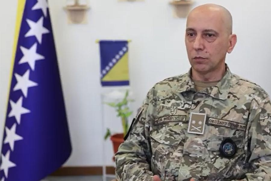PRVI ZAKORAČIO U NATO SAVEZ: Pukovnik Oružanih snaga BiH pridružio se elitnoj grupi stručnjaka u svijetu…