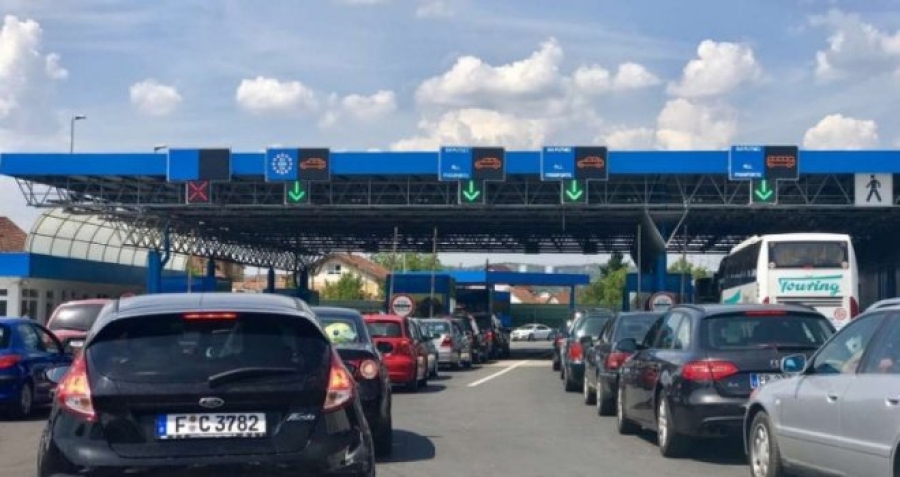 NAORUŽAJTE SE STRPLJENJEM: Duge kolone vozila na ovim graničnim prelazima