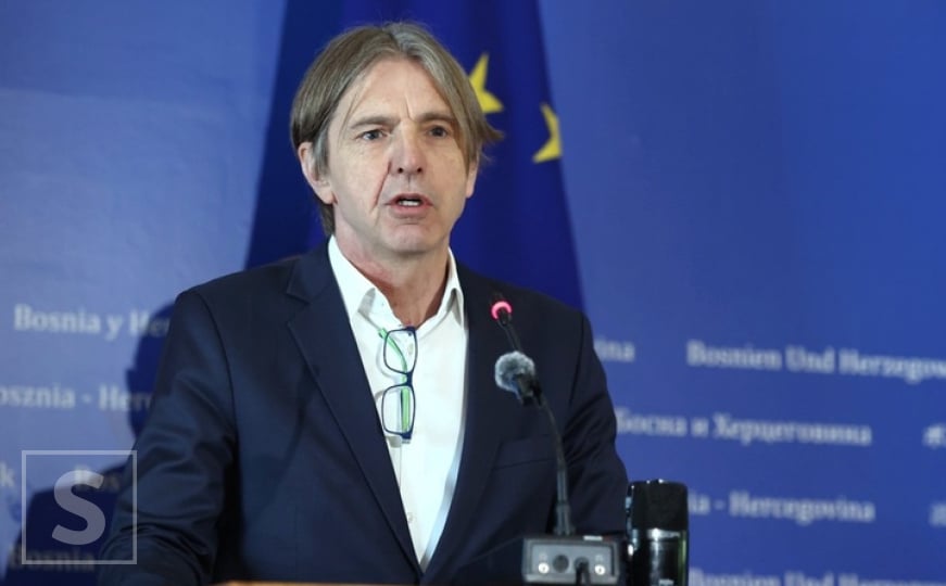 Kojović o diskriminaciji Bošnjaka u Stocu: “HDZ im ne dozvoljava da žive, rade, a sada ni da umru”