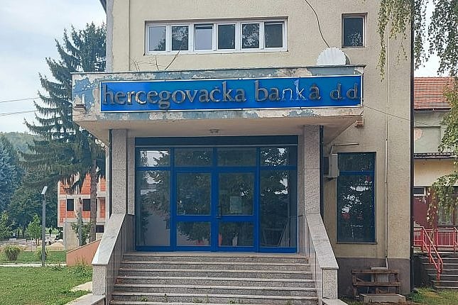 Dioničari “Hercegovačke banke – u stečaju” tvrde da imaju pravo prodati imovinu Terminala Dretelj