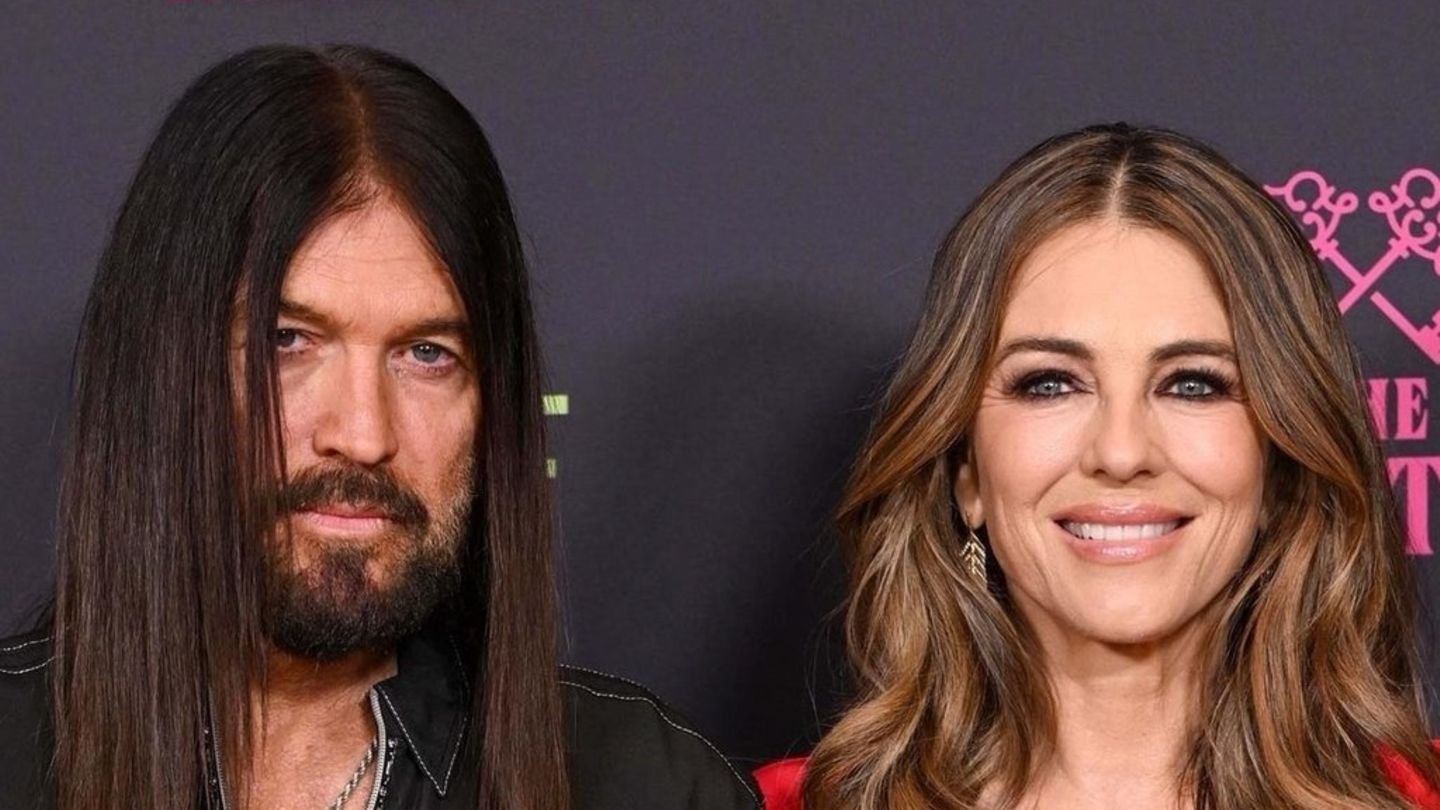Billy Ray Cyrus: Donosi Liz Hurley gitaru na