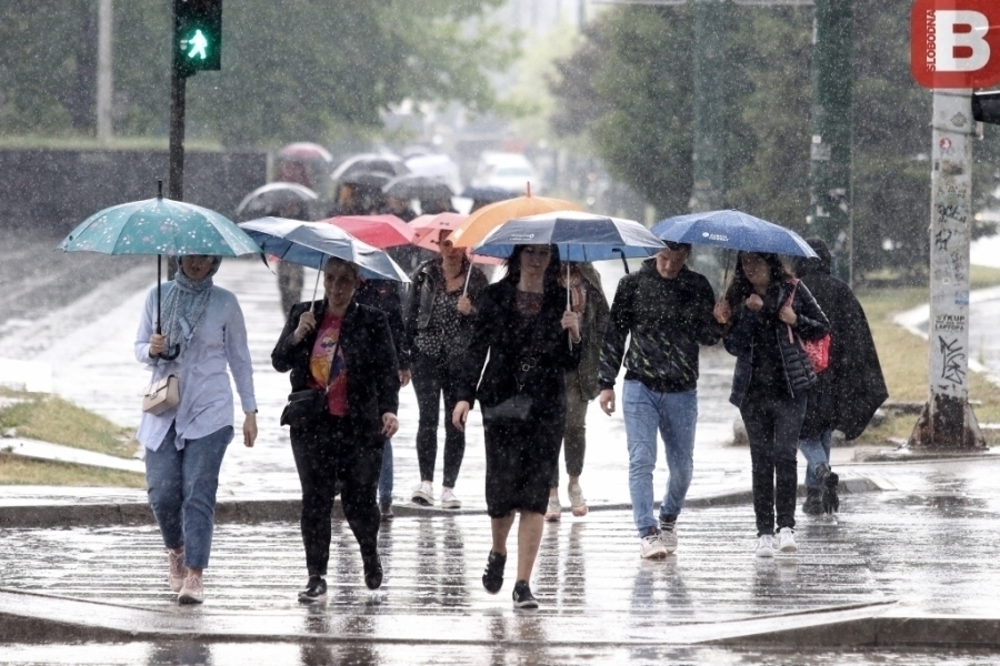 PLJUSKOVI I GRMLJAVINA, PA NOVI PREOKRET: Evo kakvo nas vrijeme očekuje u narednih nekoliko dana…