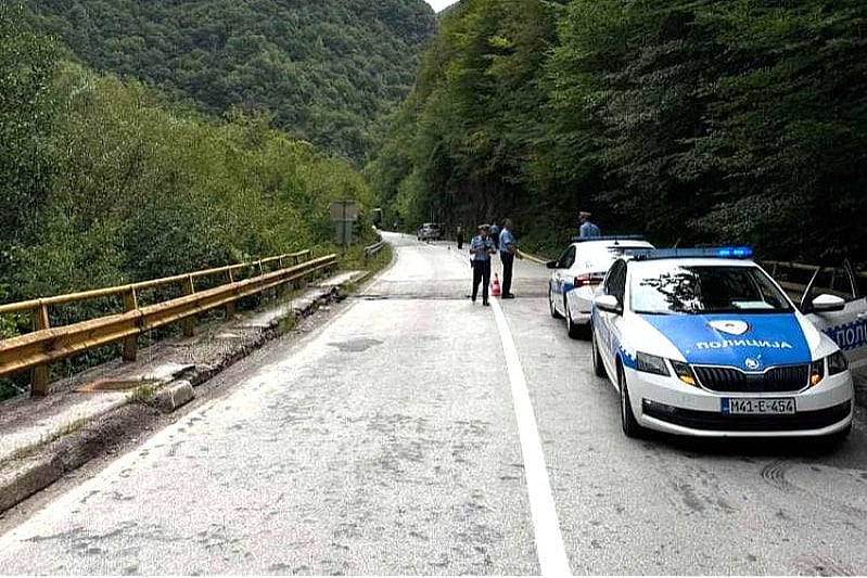U teškoj saobraćajnoj nesreći kod Foče poginuo motociklista iz Srbije