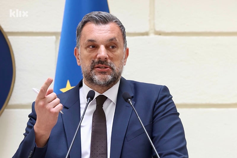 Konaković: Više puta sam upozoravao Dodika da juri u crnu rupu, to je na kraju ponudio svom narodu