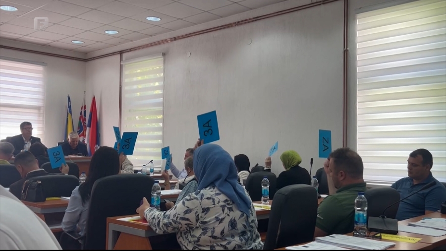 PREKINUTA SJEDNICA U SREBRENICI: Bez rasprave o Dodiku