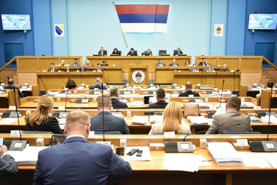 BURNO U BANJOJ LUCI: Kolegij Narodne skupštine Republike Srpske o posebnoj sjednici…