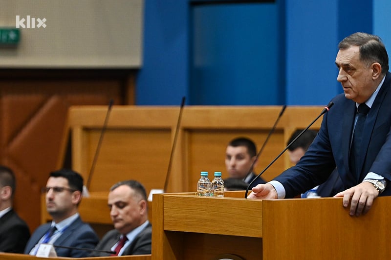 Dodik otkrio koga je policija uhapsila zbog lažne dojave o postavljenoj bombi u zgradi NSRS