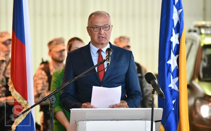 Helez oštro kritikovao svog zamjenika Goganovića: “Nadmašio je i svog politički propalog mentora”