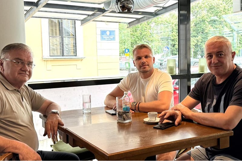 Borenović u društvu Stanivukovića i Ivanića: Moramo djelovati razumno, bez avanturizma i radikalizma