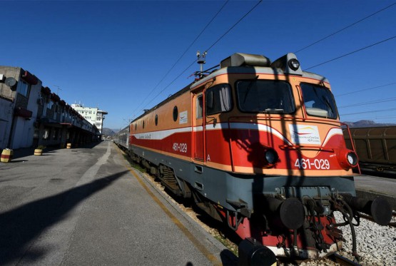 Propali pregovori radnika na željeznici i menadžmenta u Crnoj Gori, štrajk se nastavlja