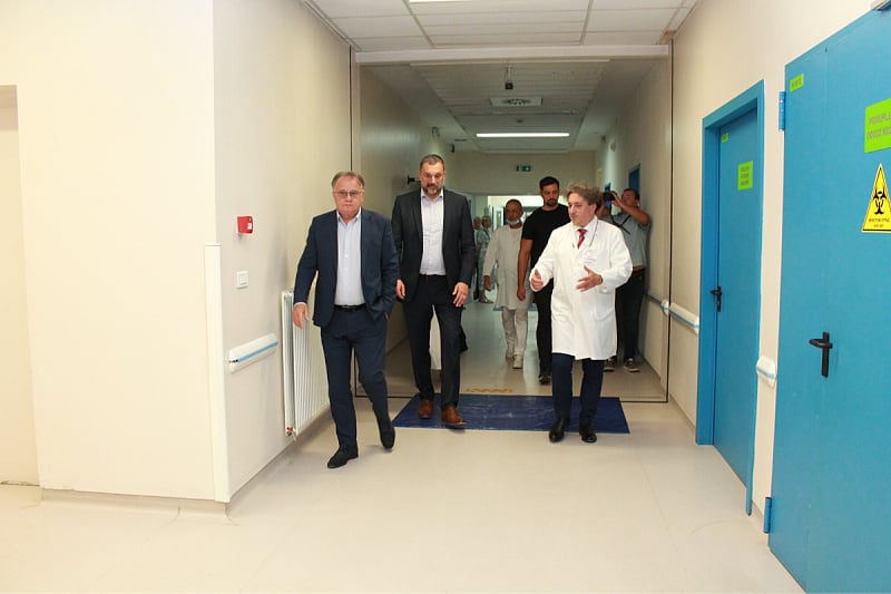 Nikšić i Konaković posjetili KCUS i obećali da će pomoći da ova ustanova bude još jača