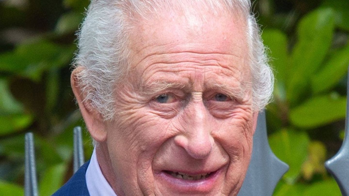 Kralj Charles III.: Monarch putuje svojim toaletnim papirom