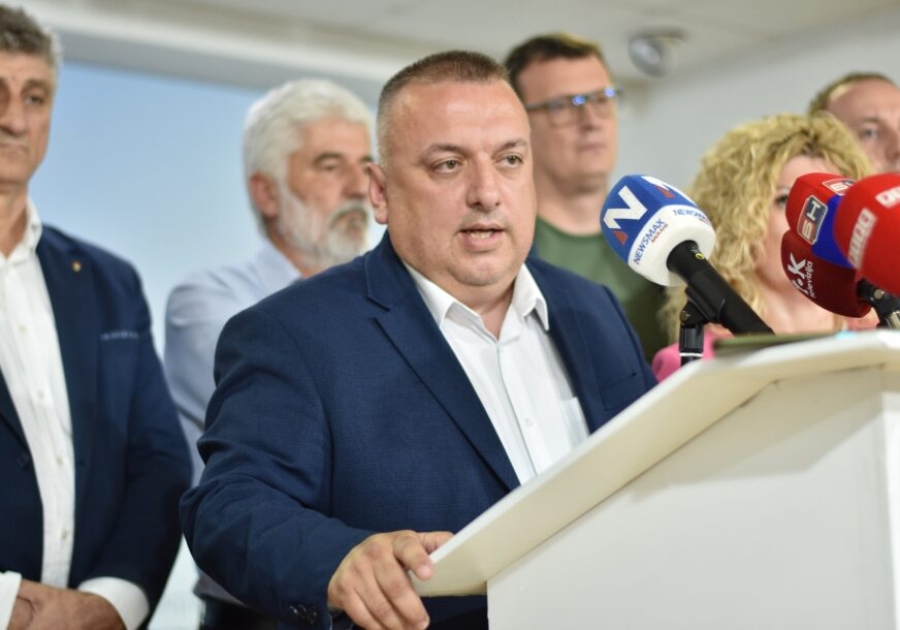 ‘SNSD SE NA BRUTALAN NAČIN OBRAČUNAVA S NEISTOMIŠLJENICIMA’:  Jovica Radulović se oglasio o skandalu na sjednici Skupštine grada Doboja