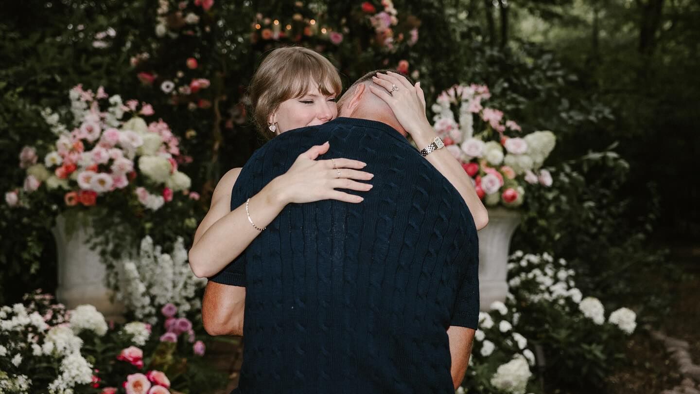 Taylor Swift: “postala je nestrpljiva!” Otac-u-law otkriva detalje o angažmanu