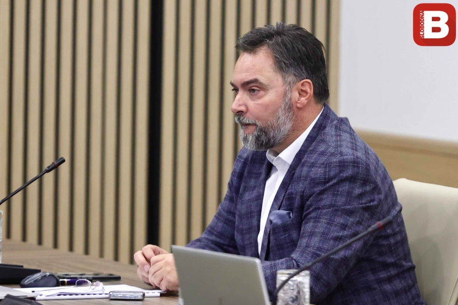 KOŠARAC SE OBRUŠIO NA MINISTRE FORTU I KONAKOVIĆA: ‘Što je više Trojke, manje je BiH’