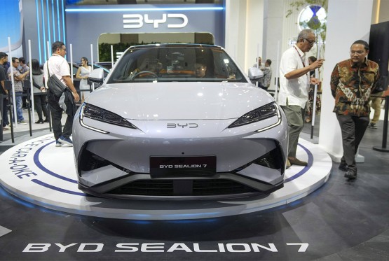 Prodaja Teslinih vozila u Evropi pala za 40 odsto, BYD biljleži rast od 225 odsto