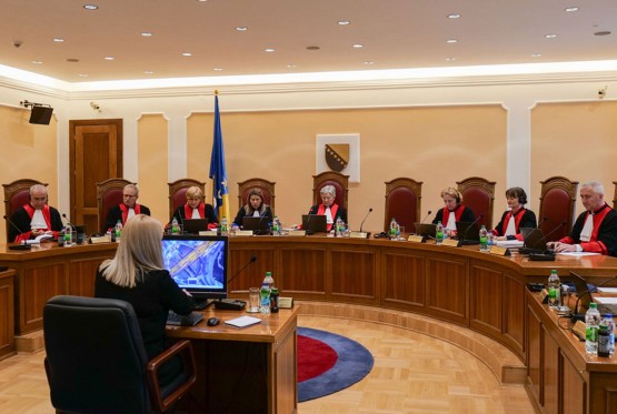 Bošnjačke partije pred Ustavnim sudom BiH osporavaju zaključke NS RS